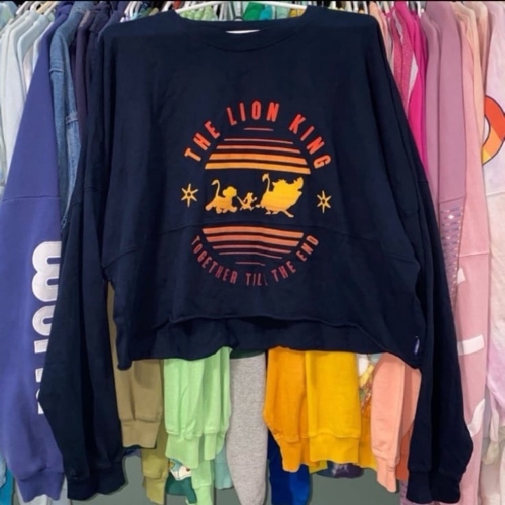 Disney parks lion king together till the end hakuna Matata cropped spirit jersey